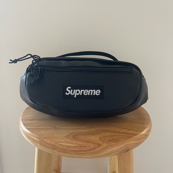 Supreme Leather Waist Bag Black (Brand New)
